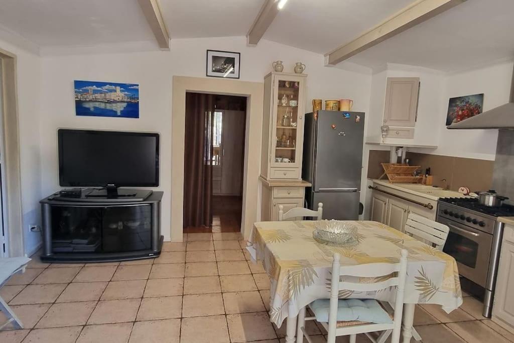 Maisonnette Chez L'Habitant لا سيوتا المظهر الخارجي الصورة